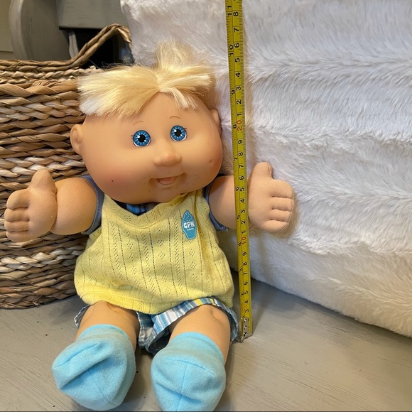 COPY - Cabbage Patch Kids Baby Doll 2007 - Picture 8 of 10